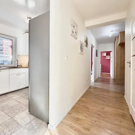 Appartement Sloneczne Mieszkanie Na Parterze Z Ogrodem