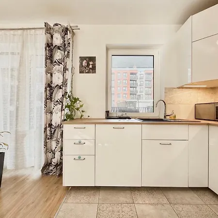 Sloneczne Mieszkanie Na Parterze Z Ogrodem Appartement *