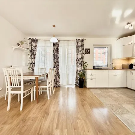 Sloneczne Mieszkanie Na Parterze Z Ogrodem Appartement *