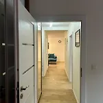 Sloneczne Mieszkanie Na Parterze Z Ogrodem Apartmán Vratislav
