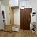 Sloneczne Mieszkanie Na Parterze Z Ogrodem *