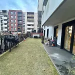 Sloneczne Mieszkanie Na Parterze Z Ogrodem
