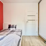 Sloneczne Mieszkanie Na Parterze Z Ogrodem Apartmán *