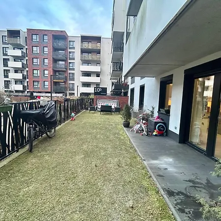 Sloneczne Mieszkanie Na Parterze Z Ogrodem