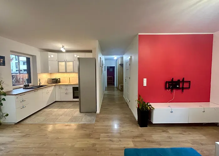 Apartment Sloneczne Mieszkanie Na Parterze Z Ogrodem Wroclaw